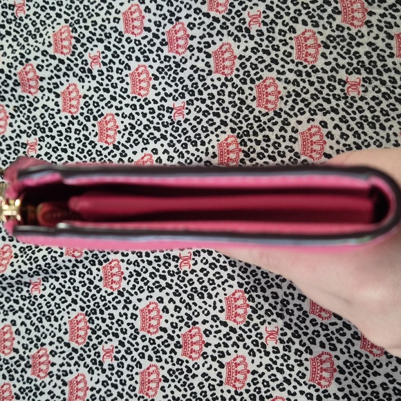 Coach - Picture 7 of 7